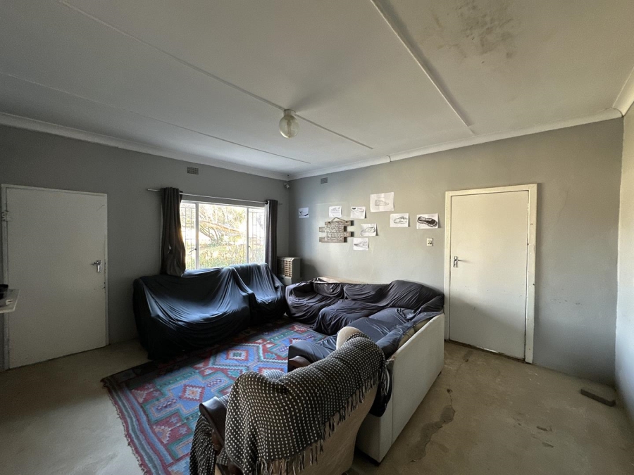 9 Bedroom Property for Sale in Bloemspruit Free State